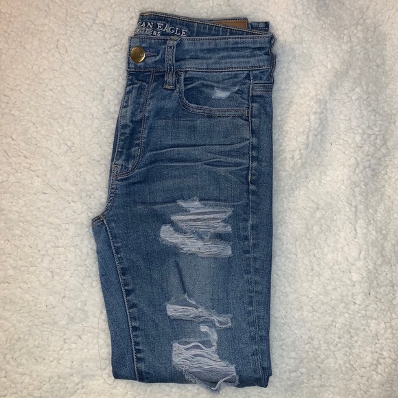 American Eagle Ripped Jeans - Picture 6 of 10